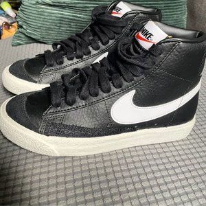Nike Blazer Mid '77 Vintage Black White Sail Sneakers- Kids Size 3.5